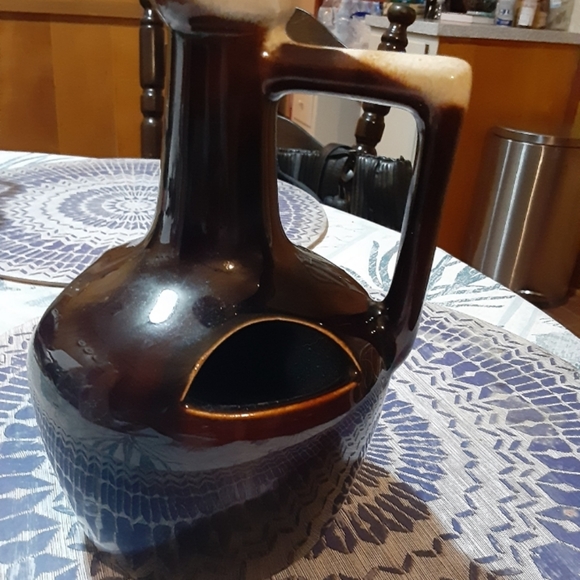 PFALTZGRAFF BROWN DIP STRAWBERRY PLANTER PITCHER JUG CARAFE 8.5" DRIP POTTERY - Picture 4 of 10